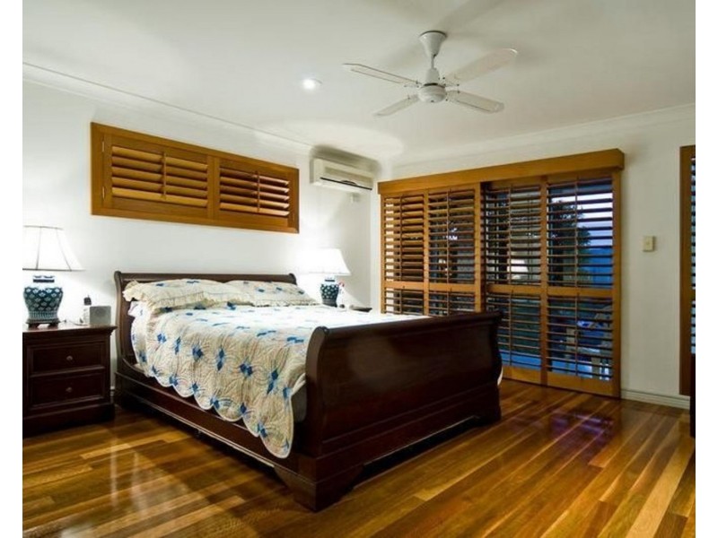 1a/3 Lee Road, Runaway Bay QLD 4216