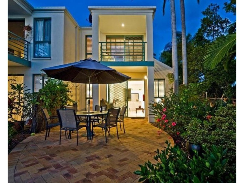 1a/3 Lee Road, Runaway Bay QLD 4216