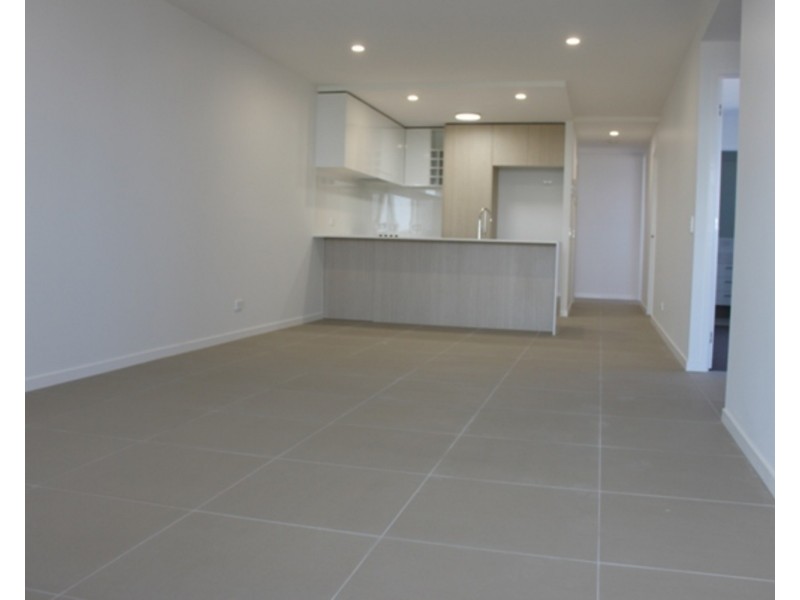 504/26 Spendelove Avenue, Southport QLD 4215