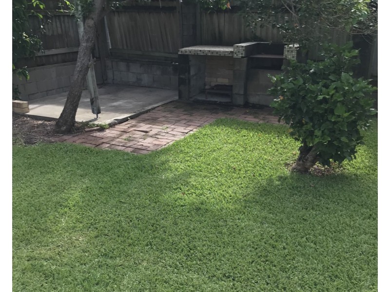 2/12 Royal Palm Court, Southport QLD 4215