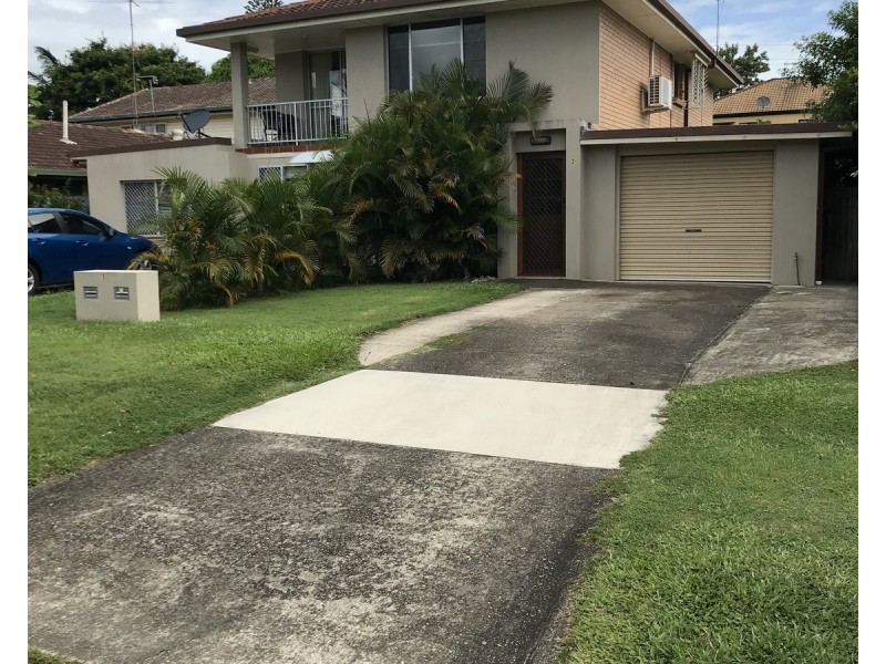 2/12 Royal Palm Court, Southport QLD 4215