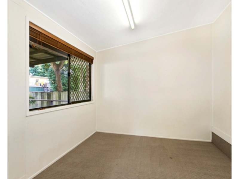 14 Elaine Street, Southport QLD 4215