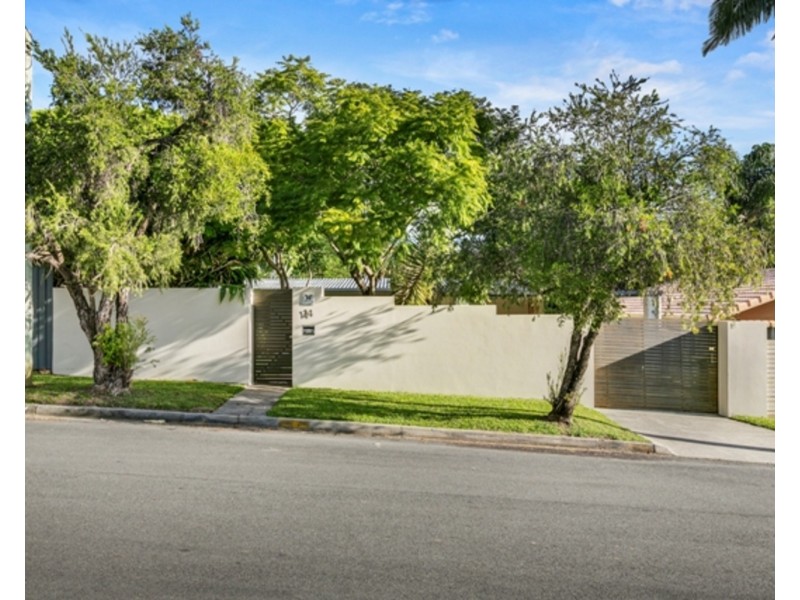 14 Elaine Street, Southport QLD 4215