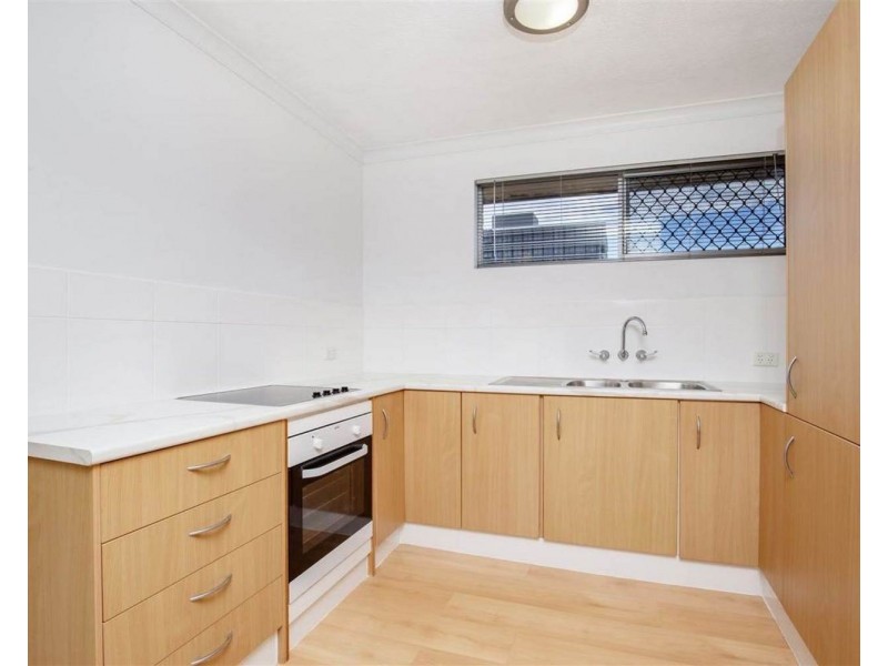 6/25 White Street, Southport QLD 4215