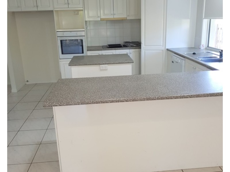 7 Driftwood Place, Parkwood QLD 4214