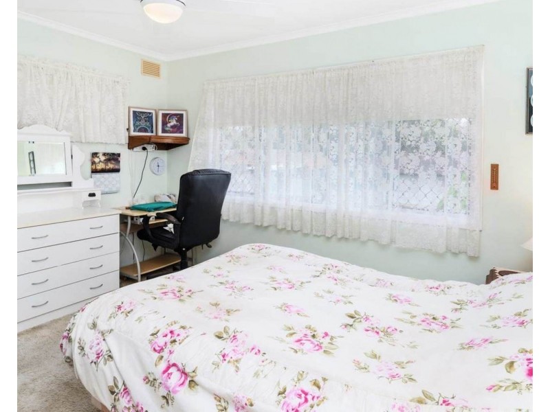 15 Elaine Street, Southport QLD 4215