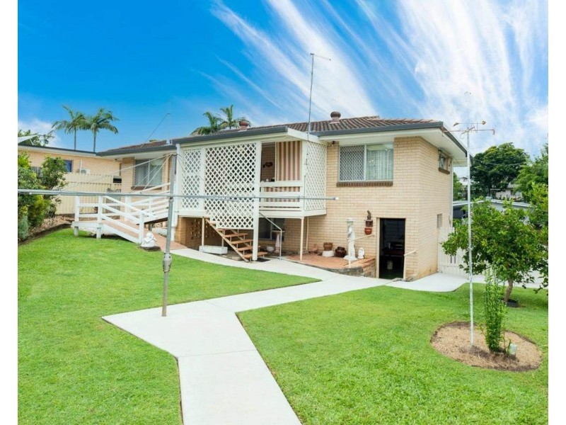 15 Elaine Street, Southport QLD 4215