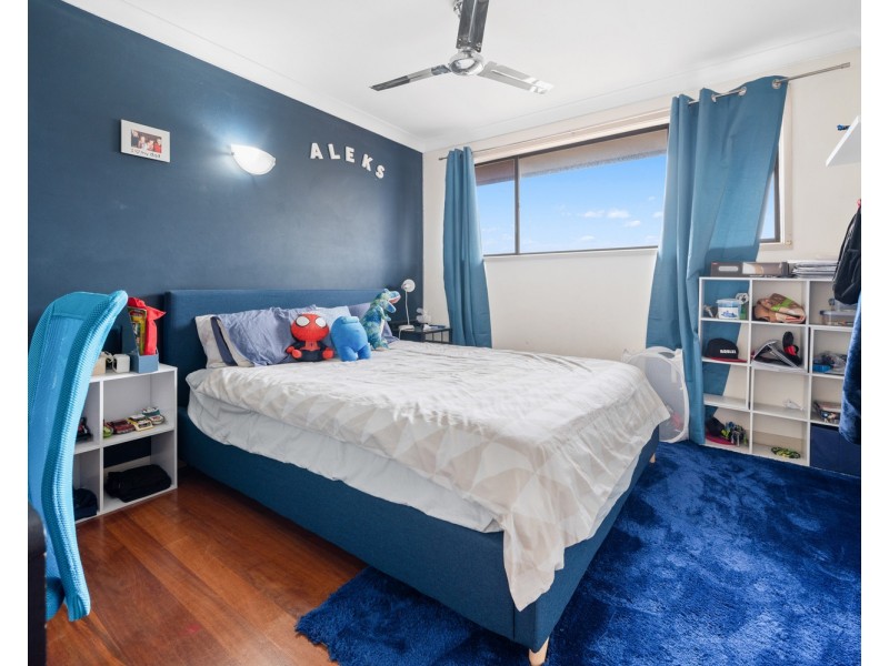 26 Tambourah Drive, Benowa QLD 4217