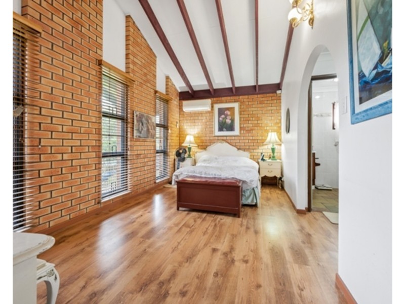 23 Harley Street, Labrador QLD 4215