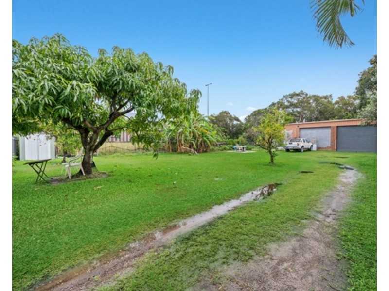 23 Harley Street, Labrador QLD 4215