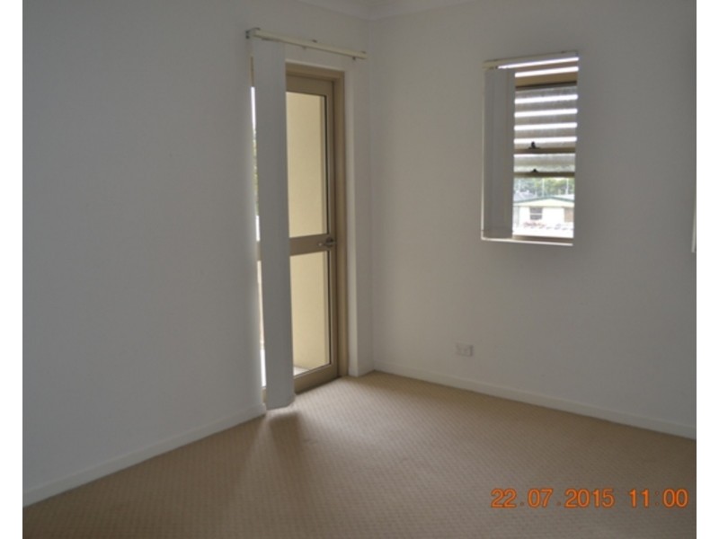 11/13D Wyndham Avenue, Southport QLD 4215