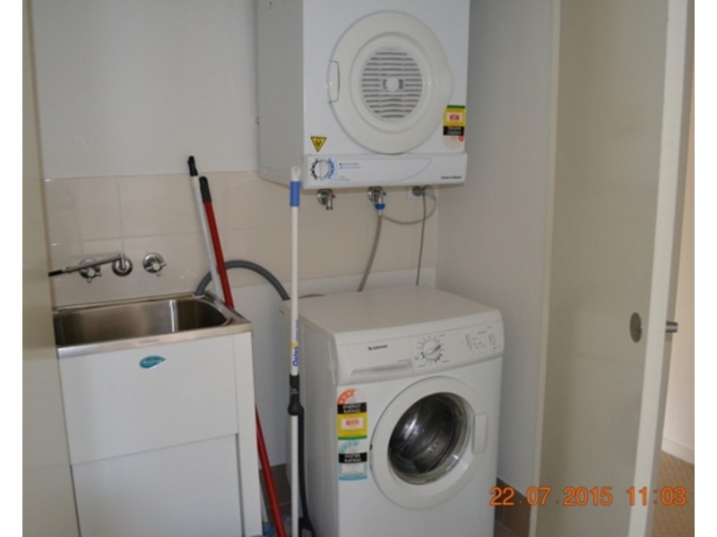 11/13D Wyndham Avenue, Southport QLD 4215