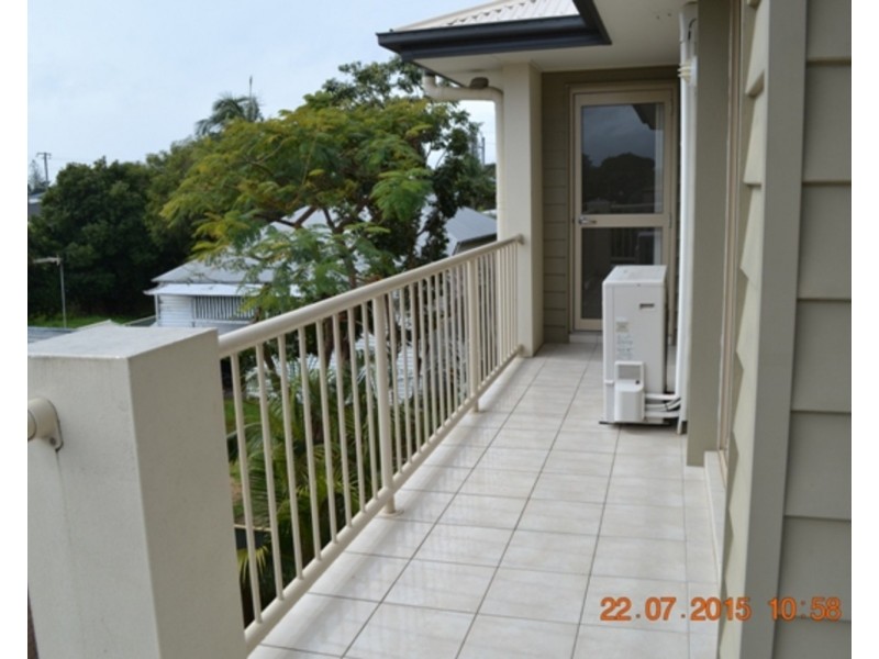 11/13D Wyndham Avenue, Southport QLD 4215