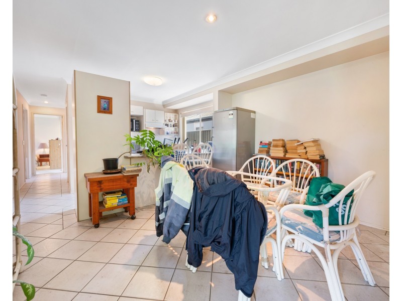 177 Greenacre Drive, Arundel QLD 4214