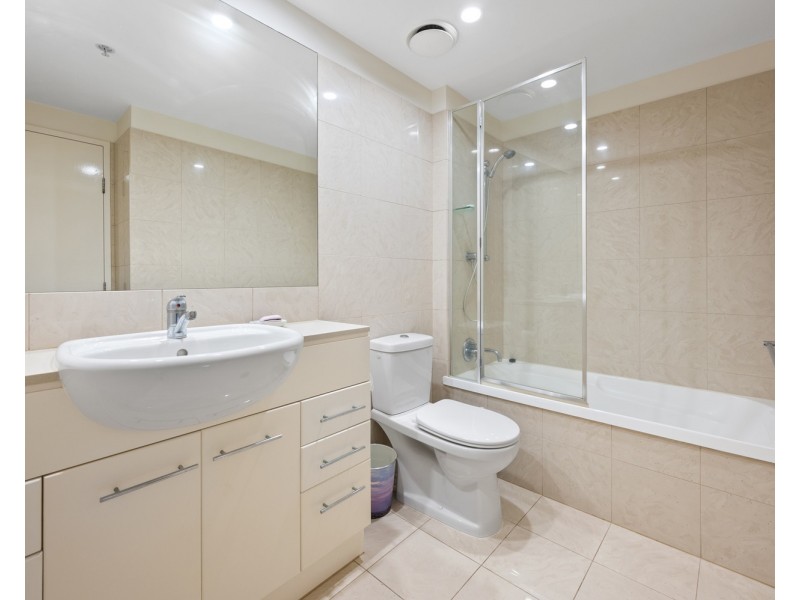 1902/50 Marine Parade, Southport QLD 4215
