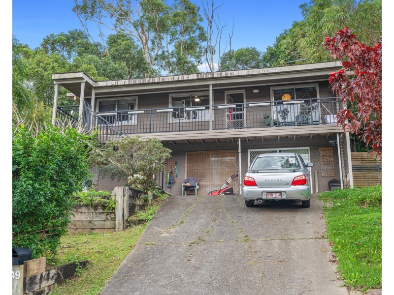 49 Lowanna Avenue, Ashmore QLD 4214