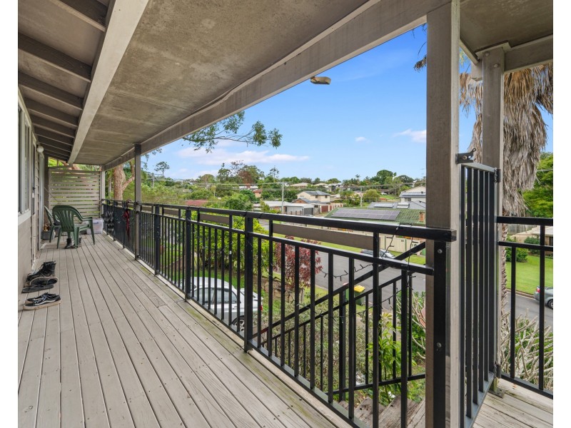 49 Lowanna Avenue, Ashmore QLD 4214