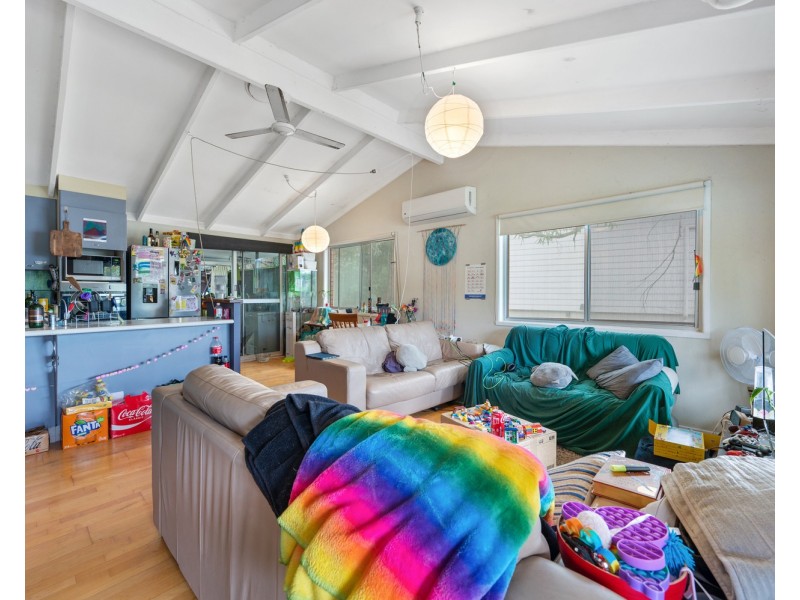 49 Lowanna Avenue, Ashmore QLD 4214