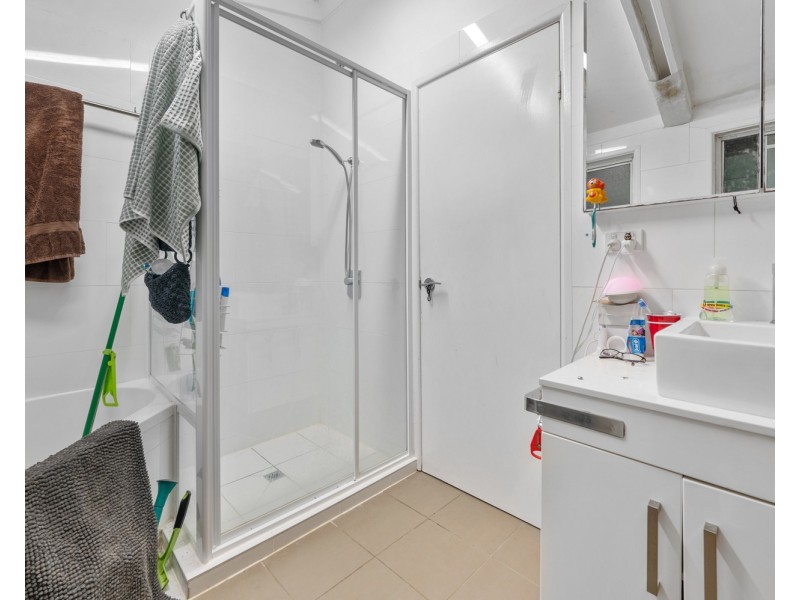49 Lowanna Avenue, Ashmore QLD 4214