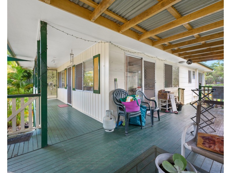 15 Warana Avenue, Southport QLD 4215