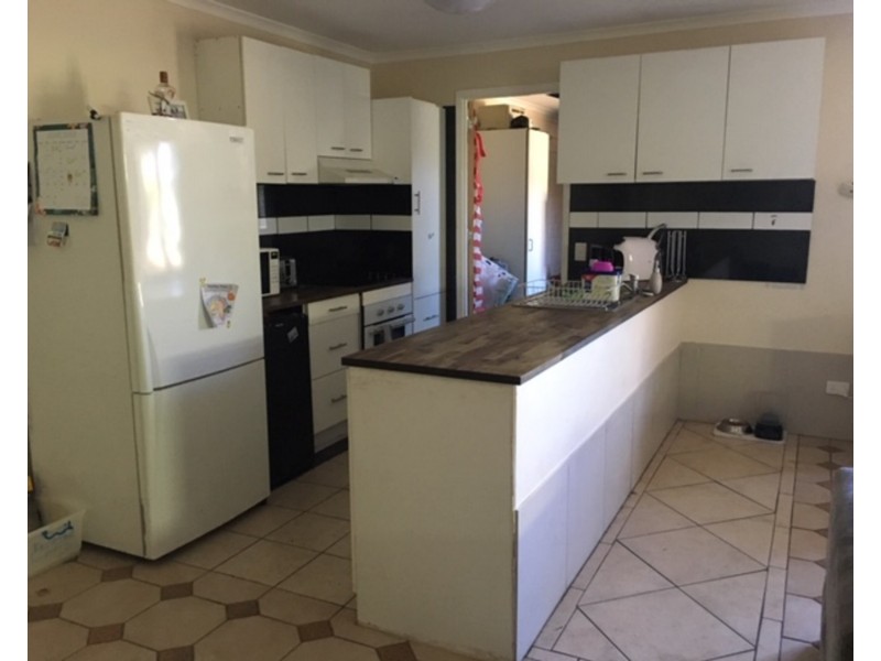 2/15 Callistemon Court, Arundel QLD 4214