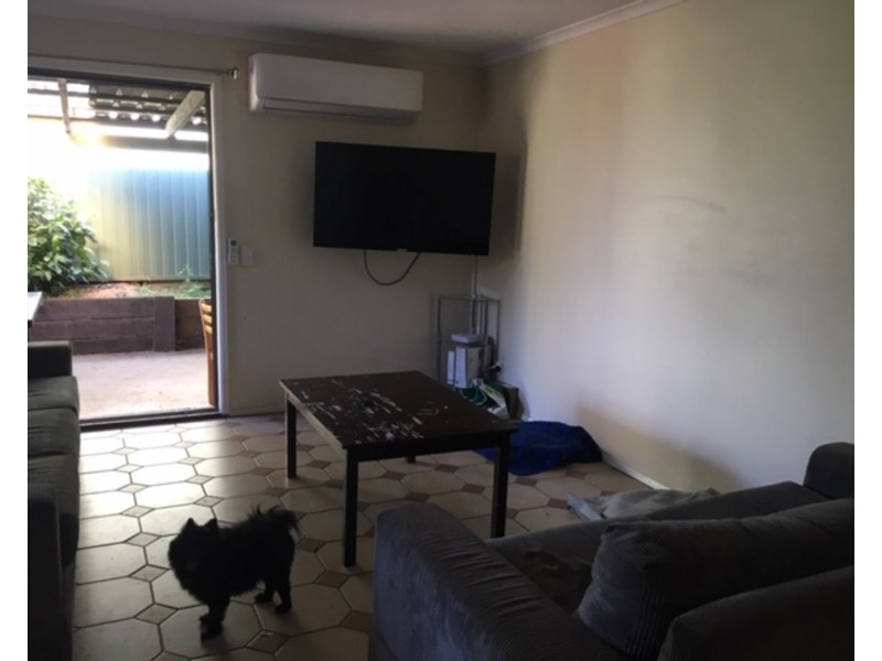 2/15 Callistemon Court, Arundel QLD 4214
