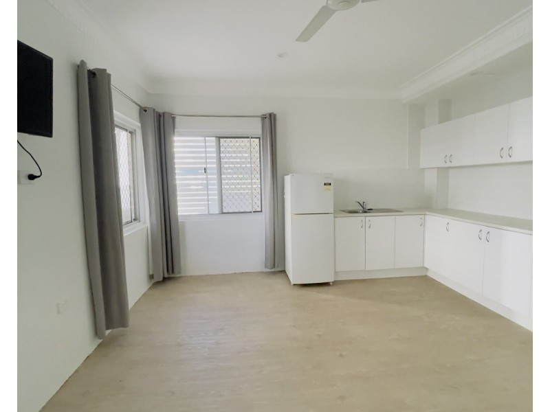 8a/135 Nerang Street, Southport QLD 4215