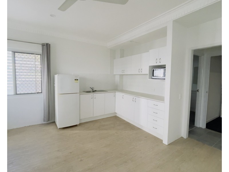 8a/135 Nerang Street, Southport QLD 4215