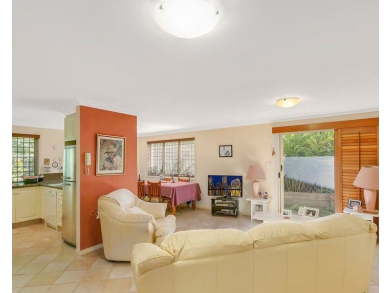 3/34 Bauer Street, Southport QLD 4215