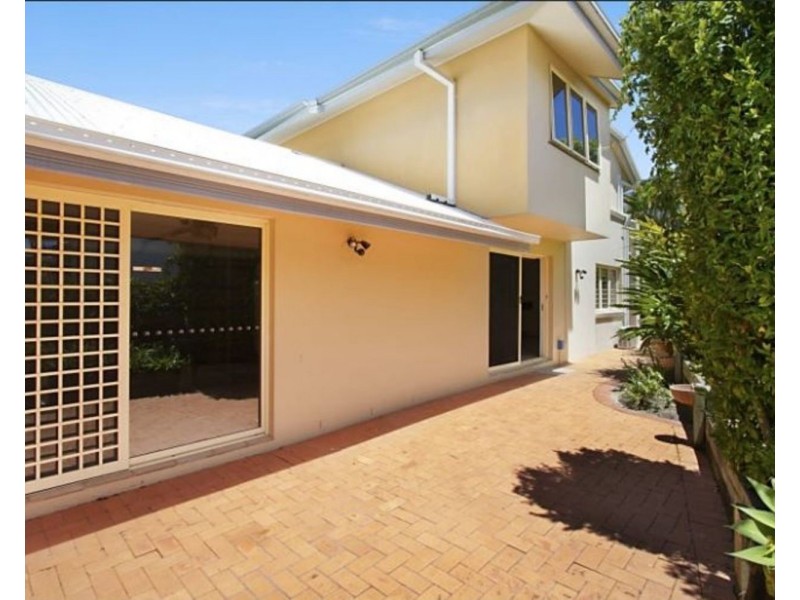 3/34 Bauer Street, Southport QLD 4215