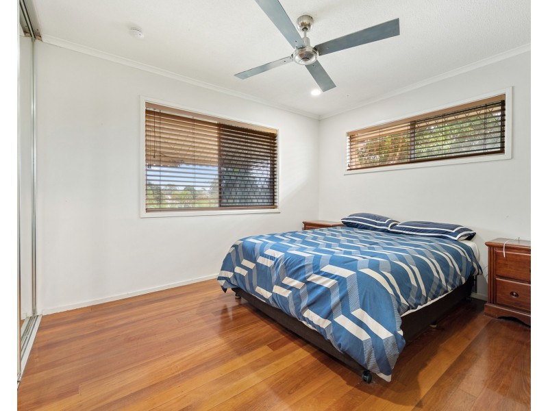 16 Caroline Avenue, Southport QLD 4215