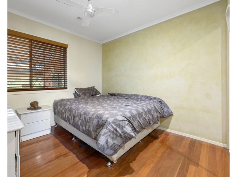 16 Caroline Avenue, Southport QLD 4215
