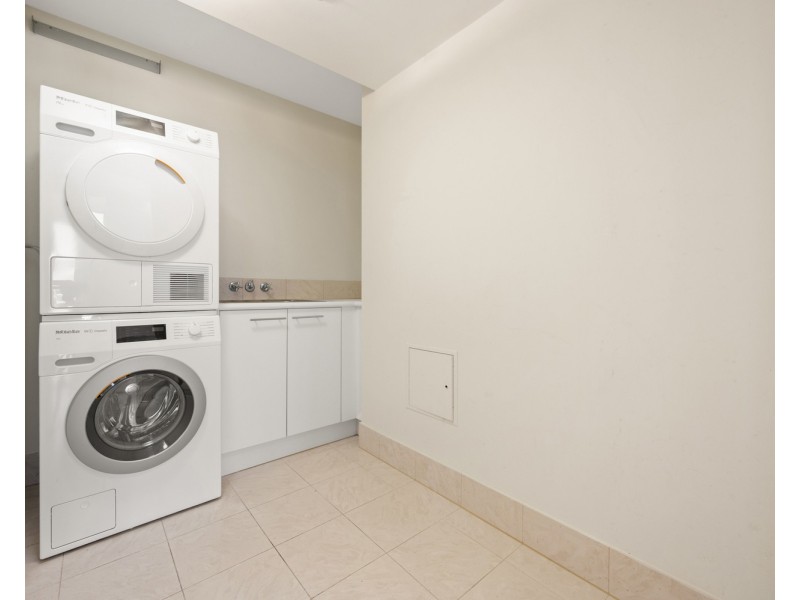 2303/Pivotal Point 50 Marine Parade, Southport QLD 4215