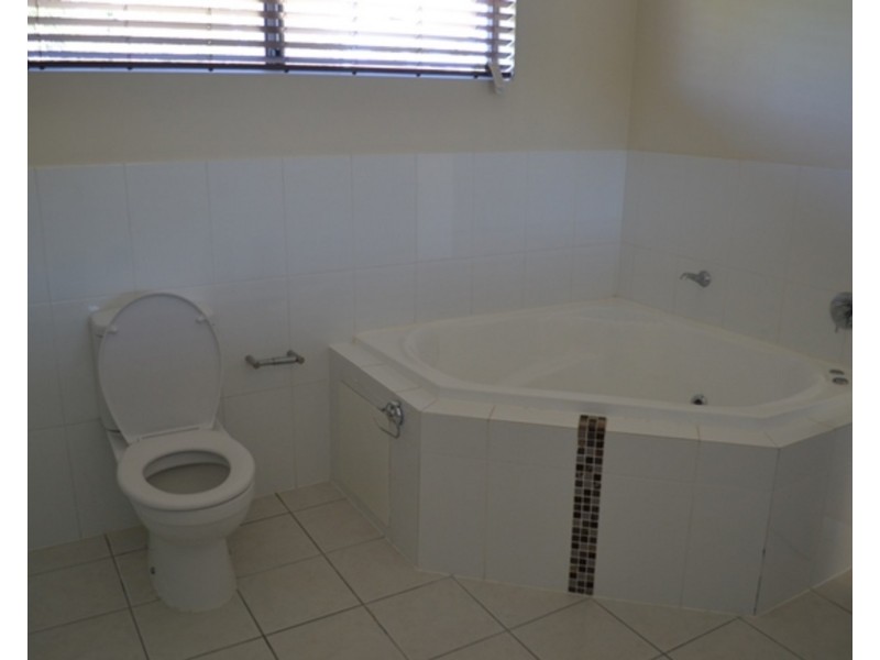 1B Bradbrook Street, Southport QLD 4215