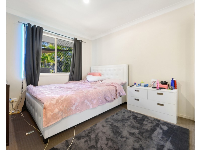 2 Trentham Court, Arundel QLD 4214