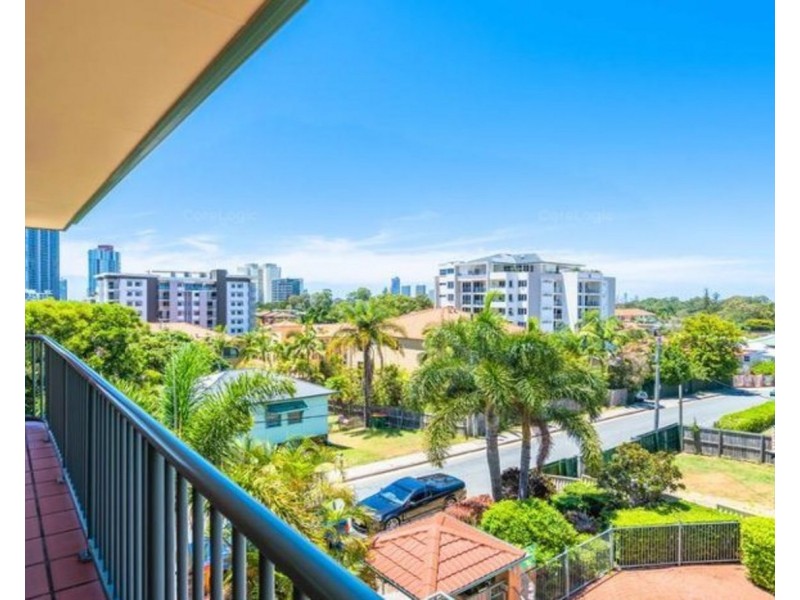 11/12 Gillian Lane, Southport QLD 4215