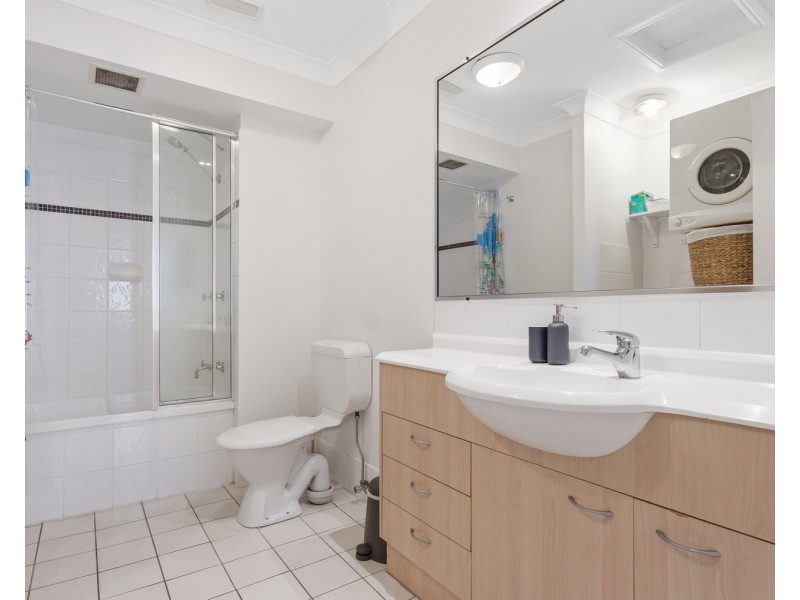 17/132 High Street, Southport QLD 4215