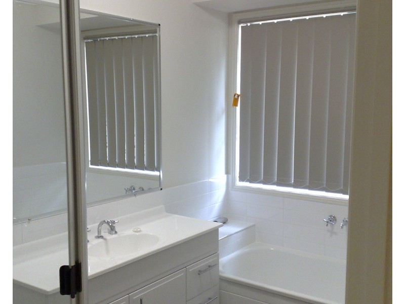 26 Diamantina Circuit, Pacific Pines QLD 4211