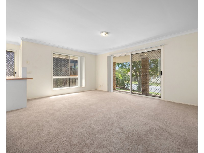 2/24 McMillan Street, Labrador QLD 4215