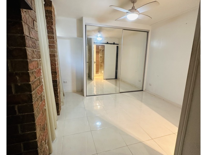 1/59 Botanical Drive, Labrador QLD 4215