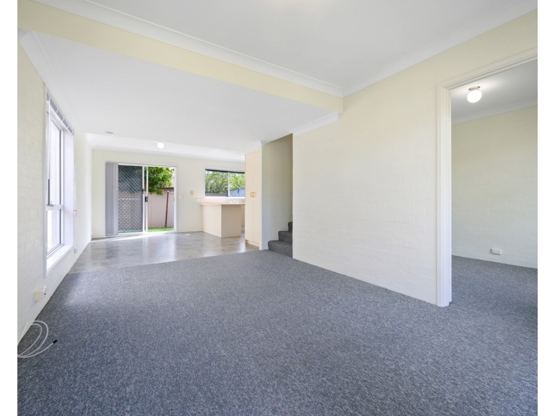 3/13 Brown Street, Labrador QLD 4215