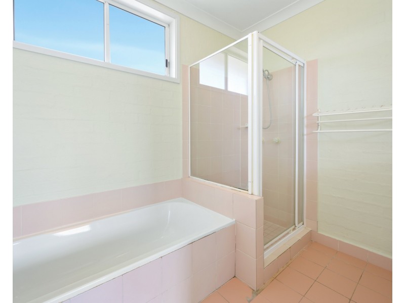 3/13 Brown Street, Labrador QLD 4215