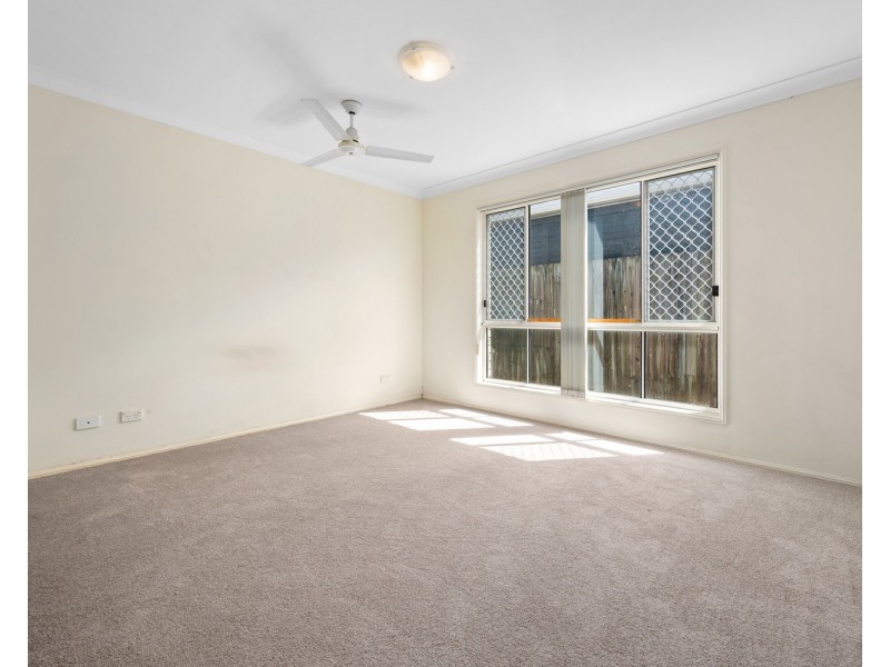 2/24 McMillan Street, Labrador QLD 4215