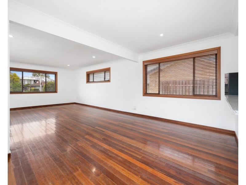 10 Bixa Street, Southport QLD 4215