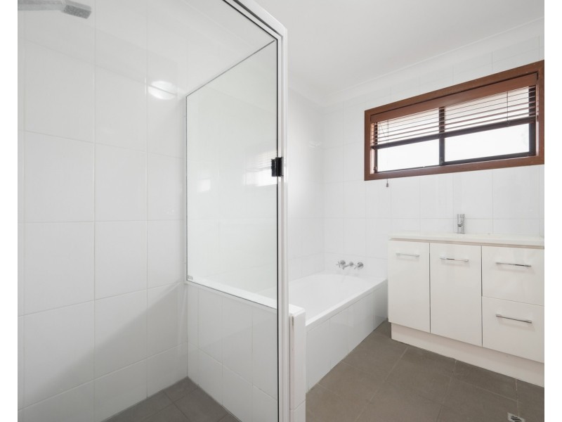 10 Bixa Street, Southport QLD 4215