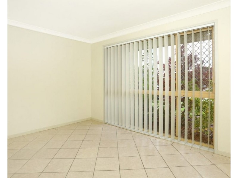 9 Murrumba Drive, Ashmore QLD 4214