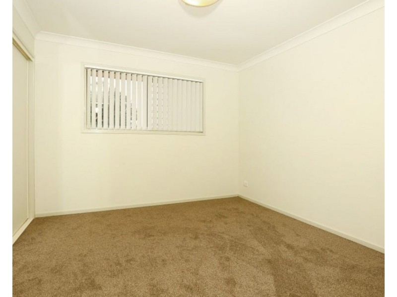 9 Murrumba Drive, Ashmore QLD 4214