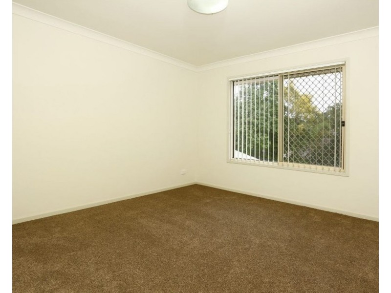 9 Murrumba Drive, Ashmore QLD 4214
