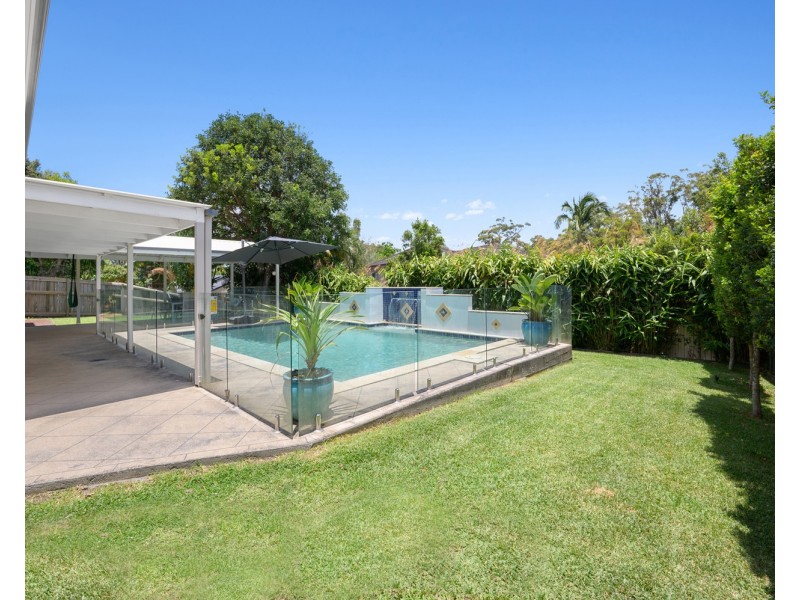 9 Murrumba Drive, Ashmore QLD 4214