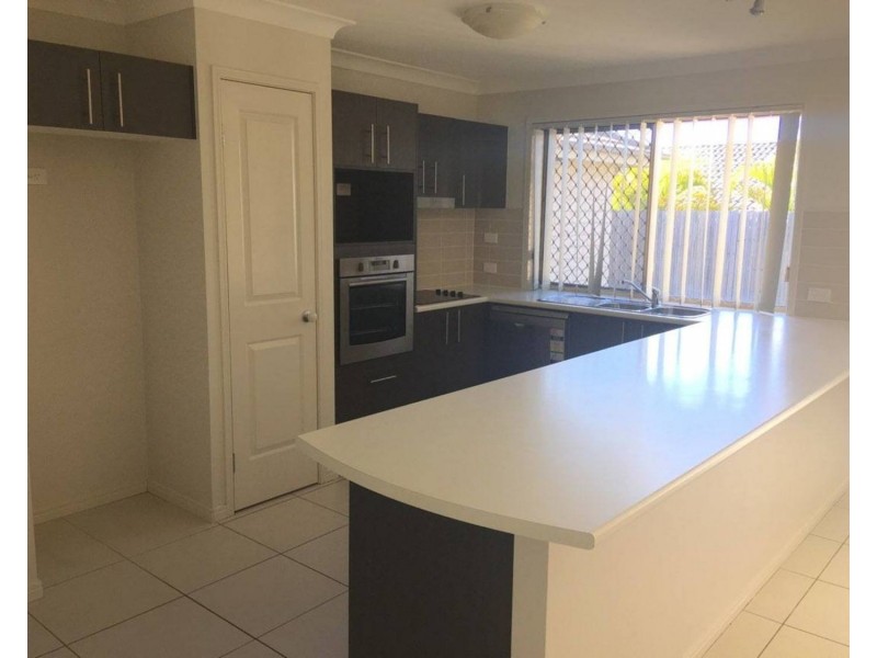 16 Rosella Crescent, Springfield Lakes QLD 4300